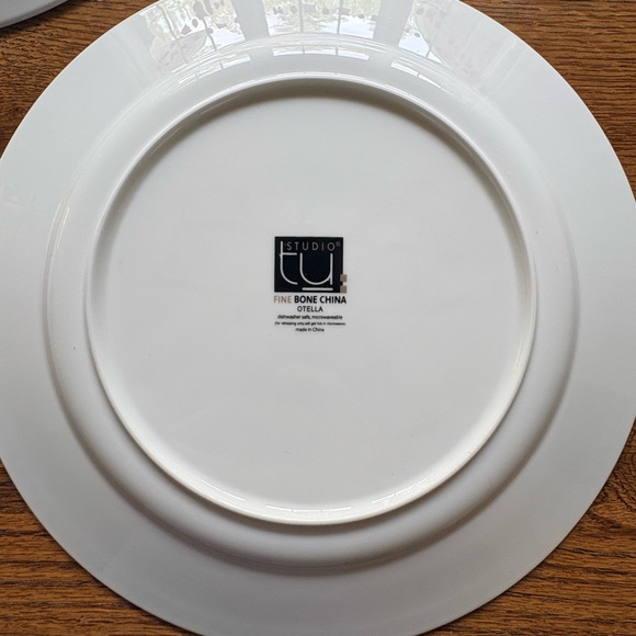 Studio Tu Fine Bone China Otella. ~11 inches set of 6 Plate Set - Picture 15 of 16